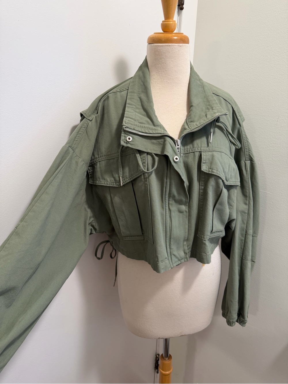 BLANK NYC Olive Cropped Utility Zip-Front Jacket - Size L - NEW